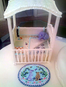 Baby shower cake. Photo: Gandydancer / http://creativecommons.org/licenses/by-sa/3.0/deed.en