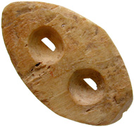 Cowry imitation made of bone. © MoneyMuseum, Zurich.