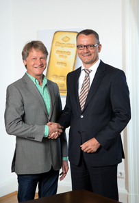Hubert Roos, Founder of SilviOr GmbH, and Wolfgang Wrzesniok-Rossbach, Managing Director at Degussa.