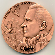 Peace Medal Nixon half / 3-inches / 10 oz. / Design: Joel Iskowitz / Mintage: 400. Courtesy of Mel Wacks.