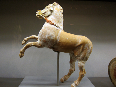 Taranto (or Canosa?). Rearing horse, between the end of the 4th and the beginning of the 3rd century BCE. Photo: KW.