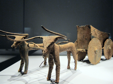 Mesopotamia. Ox-drawn cart, 2nd half of the 3rd millennium BCE. Photo: KW.