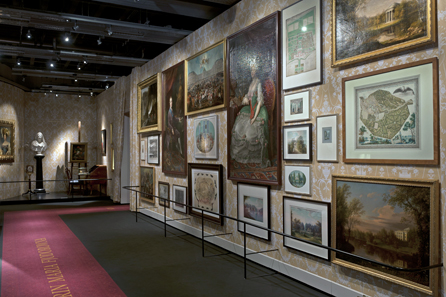 Room dedicated to Tsarina Maria Feodorovna. Photo: H. Zwietasch, Landesmuseum Württemberg.