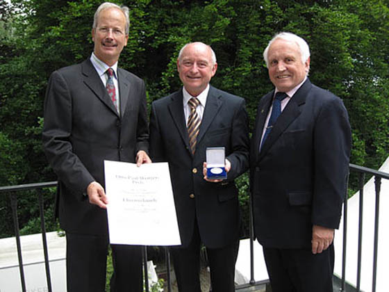 From l. to r. Marcel Häberling, president of the Association of Swiss Professional Numismatists, Kurt Rohrer, CEO of swissmint, Albert M. Beck, founder of MünzenRevue and World Money Fair.
