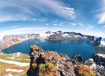 Heaven's Lake. Photo: Bdpmax / http://creativecommons.org/licenses/by-sa/3.0/deed.en