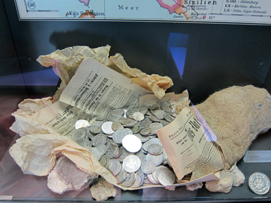 Coin hoard of Sursee. Photo: KW.