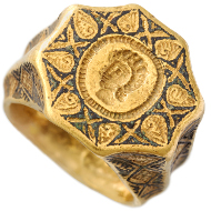 Gold ring, late 12th - first half of 13th century. National Archaeological Museum, Athens.