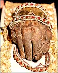 King Stephen's right hand. Photo: Cserlajos / Wikipedia.