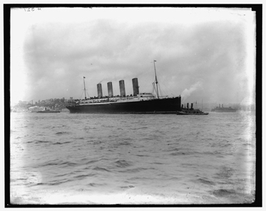 RMS Lusitania coming into port, possibly in New York, 1907-13, Library of Congress, Prints and Photographs Division, Detroit Publishing Company Collection.