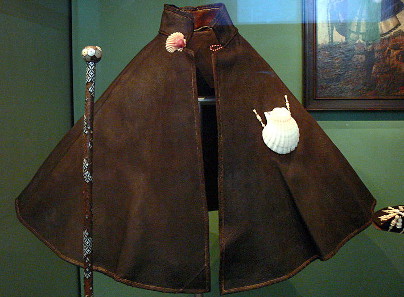 Cloak and staff (1571) of a pious pilgrim to Santiago de Compostela. Nuremberg, German National Museum. Photograph: Wolfgang Sauber / http://creativecommons.org/licenses/by-sa/3.0/deed.en