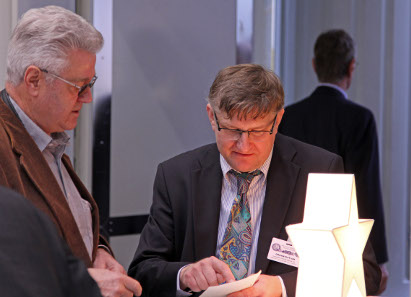 On the right: Christoph Walczak, organizer of the coin show Hannover.