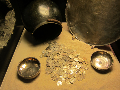 The coin hoard of Niederbieber. Photo: KW.