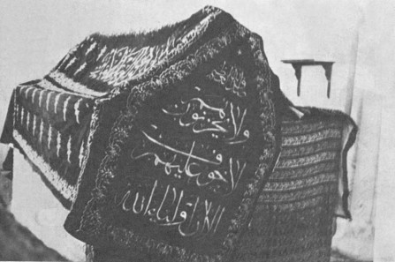 This was how the coffin looked like in 1921.