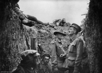 Captain Leslie Morshead in a trench at Lone Pine after the battle (1915). Source: Wikipedia.