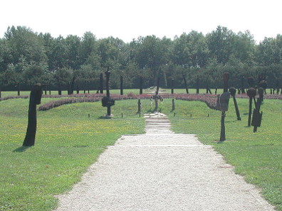 The battlefield monument at Mohács. Photograph: Neoneo13.