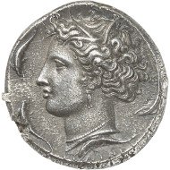 Lot 8135: GREEKS. Sicily. Syracuse. Decadrachm, after 405, signed by Euainetos. Virzi Coll., ex Hirsch Auction 32 (1912), 322. Very rare. Extremely fine. Estimate: 50,000,- euros. Hammer price: 100,000,- euros.