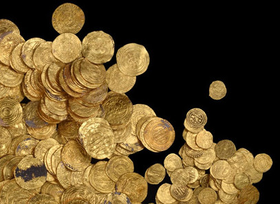 The treasure was probably worth a century of wages at its time. Photographed by Clara Amit, Israel Antiquities Authority. With permission of the Israel Antiquities Authority.