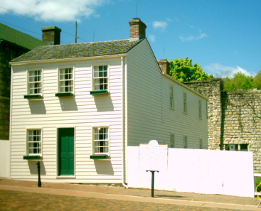 Mark Twain's boyhood home in Hannibal, Missouri. Photograph: Andrew Balet / https://creativecommons.org/licenses/by/2.5/deed.de