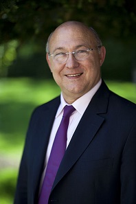 Michael Sapin, French Minister of Finance and Public Accounts. Photograph: Ministère du Travail / https://creativecommons.org/licenses/by-sa/3.0/deed.en.