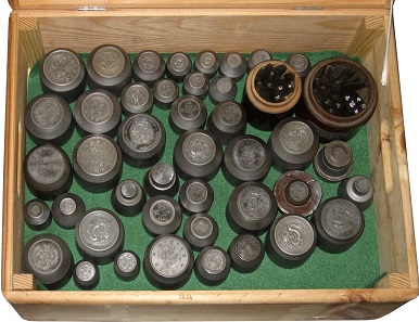 Chinese coin striking tools of the Otto Beh company, Esslingen. (Künker Auction 211, Lot 2528).
