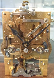 Historical clockwork. Photo: HNH (by courtesy of www.deutsches-uhrenmuseum.de of 10/12/2008) / https://creativecommons.org/licenses/by-sa/3.0/deed.de