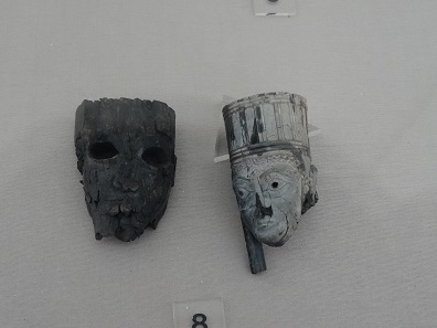 Ivory fragments from Teppe Hasanlu. Photo: KW.