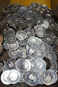 The 5 euro coins in FDC quality. Photograph: UK.