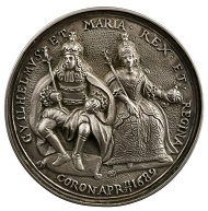 Unknown Artist, Coronation of William and Mary, 1689. Silver, 62.7 mm. Stephen K. and Janie Woo Scher Collection. Photo: Michael Bodycomb.
