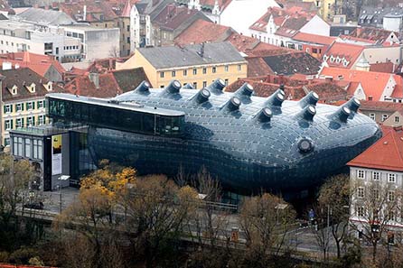 Joanneum Graz / Kunsthaus. Foto: Marion Schneider & Christoph Aistleitner / Wikipedia.