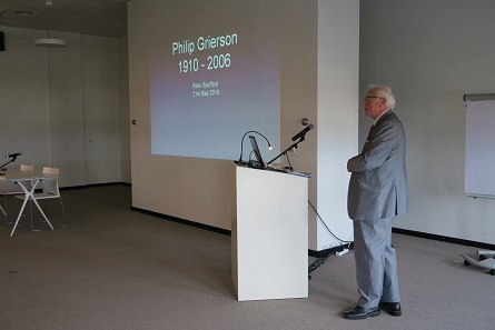 Peter Spufford spoke about Philip Grierson's relationship to Belgium. © Photograph: Royal Numismatic Society of Belgium.