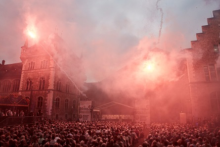 A three-minute firework concluded the official ceremony.