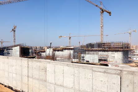 Building the Grand Egyptian Museum. Photo: Roland Unger 2015 / Wikipedia.