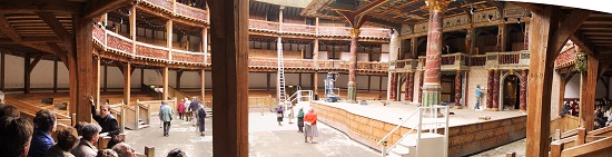 Indoor panorama from the Shakespeare's Globe Theater in London. Photo: Maschinenjunge / http://creativecommons.org/licenses/by-sa/2.5