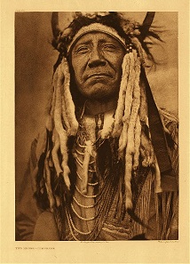 Chief Two Moons. Photo: Edward S. Curtis 1910.