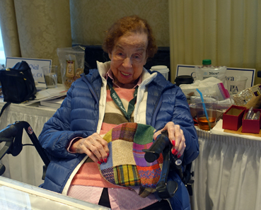 Catherine Bullowa attended the New York International Numismatic Convention even in January 1997. Photo: UK.