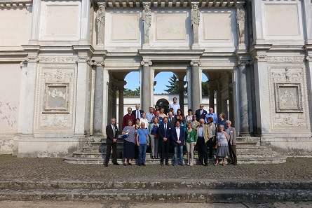 The attendees of the congress in the Villa Giulia. Photo: UK.
