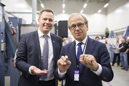 During the official starting of the production Governor Erkki Liikanen of the Bank of Finland attended.