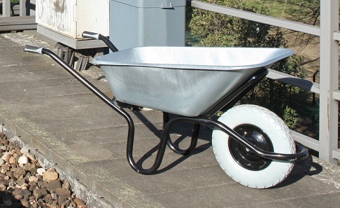 Wheelbarrow. Photo: Berlin Police.