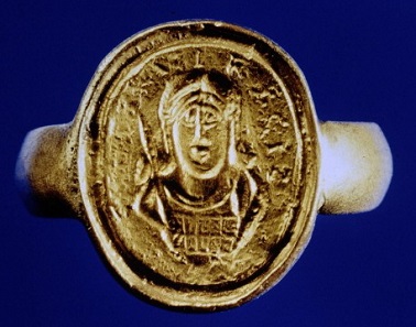 Copy of a lost signet ring featuring Childeric and the inscription CHILDIRICI REGIS (‘of Childeric the King’). Photo: Gallica / Wikipedia.