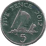 A sailboat on the reverse of the 5-pence-piece recalls how important seafaring and tourism was for the Channel Island.