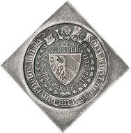 Nuremberg, klippe-shaped silver medal 1917 by L. Chr. Lauer on the 400th anniversary of the Reformation. Estimate: 300 euros. From Künker sale 297 (September 27, 2017), No. 3631. – Only 10 silver specimens of this medal were struck.