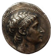 Seleucids, Seleukos II. Antioch, ca. 224-226 BC. AR tetradrachm. Very fine. 525 EUR.