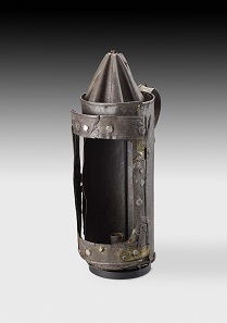 Guy Fawkes’ Lantern. London, England, c. 1605. Iron and horn, height 34.5 cm. © Ashmolean Museum, University of Oxford.