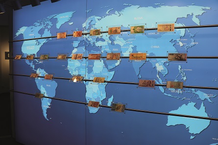 The exhibition is dedicated to banknotes from all over the world. © Prien Marketing GmbH