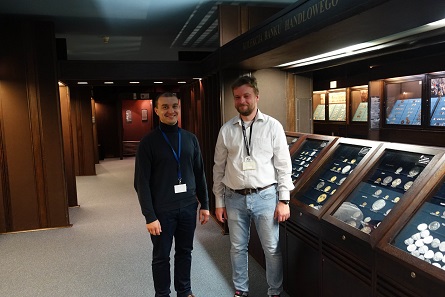 Michal Zawadzki and Grzegorz Sniezko in the permanent exhibition at the Royal Castle Warsaw. Photo: UK.