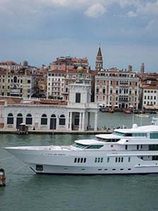 Entry to the Grand Canal, in the foreground of the picture, to the left, the customs station for luxury goods. Photograph: KW.
