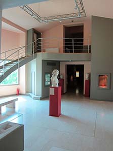 Entrance of the Beroia museum. Photograph: KW.