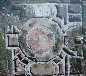 Aerial view of the agora on an explanatory panel. Photograph: KW.