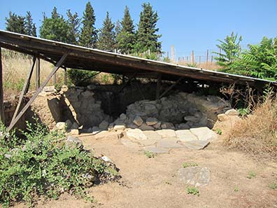 Unkown foundation remains from ancient times. Photograph: KW.