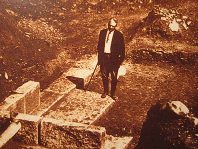 D. M. Robinson on the archaeological excavation of Olynth. Photograph: KW.